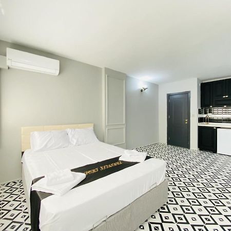 Pleasant Studio Flat In Kabatas Beyoglu Apartamento Estambul Exterior foto